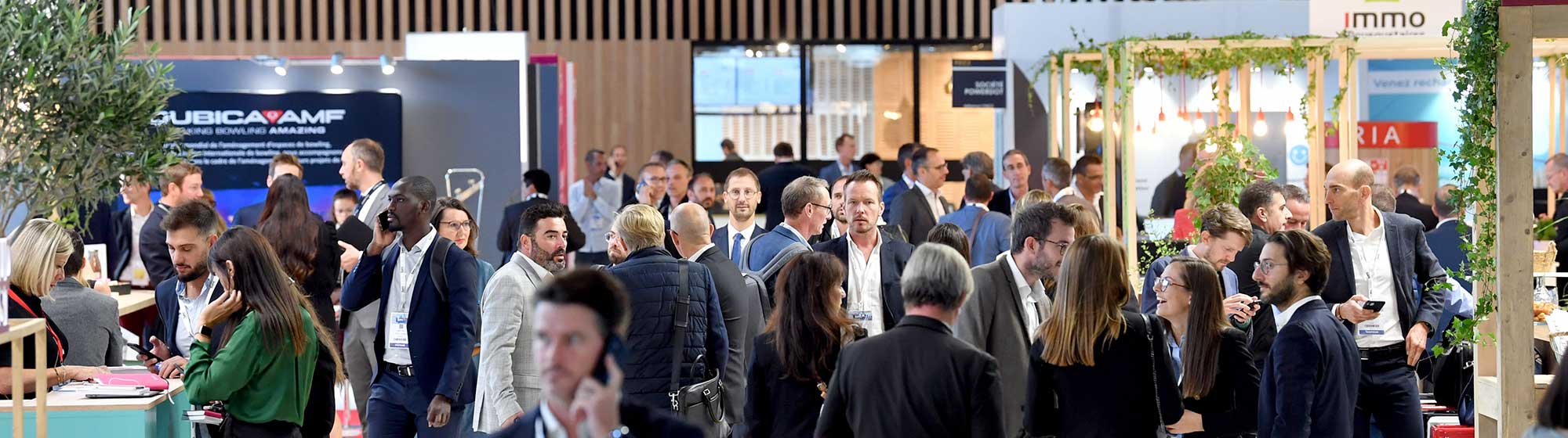 Visiteurs et exposants sur le salon Siec